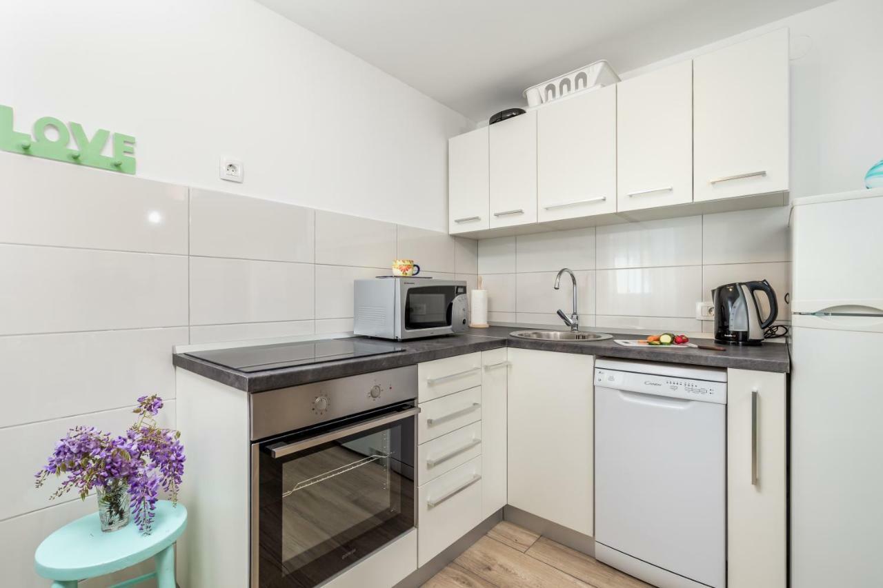 Adeona Apartments Rijeka Buitenkant foto